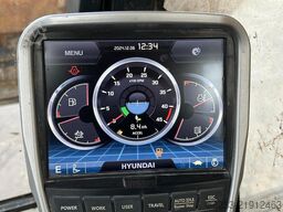 Hyundai HX235LCR