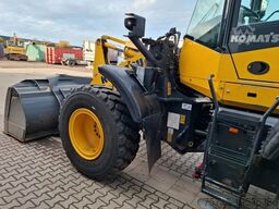 KOMATSU WA 200 * WENIG BELASTET * TOP * NEUE REIFEN
