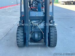 DOOSAN D30 GP / 34kW / Seitenhub /4,71m Hub./ken