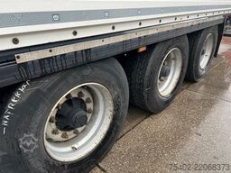 Krone SD / Closed Box / Dhollandia / 1x Lift Axle