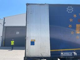 Schmitz Cargobull Semitrailer Curtainsider Mega