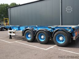 Van Hool 3 Axle container chassis 20/30ft