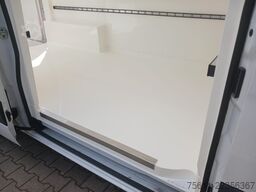 Mercedes-Benz Sprinter III FWD 215 CDI FRISCHEDIENST 0°NEU RFK A