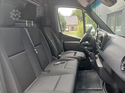 Mercedes-Benz Sprinter III FWD 215 CDI FRISCHEDIENST 0°NEU RFK A