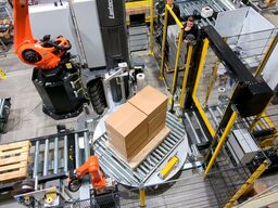 KUKA Lantech Bila Kartonverpackungslinie und Palettierer
