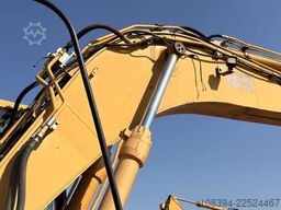 Caterpillar 318B Tracked Excavator