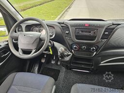 IVECO DAILY 35S12 Bakwagen Laadklep!