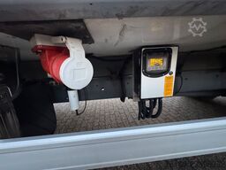 DAF LF 16.260 Tiefkühlkoffer mit Ladebordwand