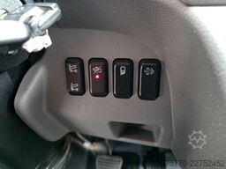 Mitsubishi Fuso Canter 7C18D DoKa 7 Sitze AHK