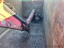 CONTAINER SCARRABILE USATO A CIELO APERTO CON GRU