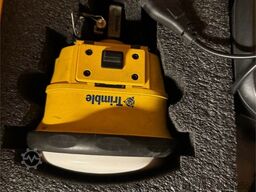 Trimble GPS m/ radio.