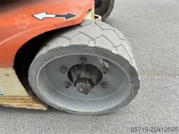 JLG Toucan 12E (1933)