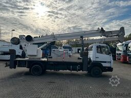 MERCEDES-BENZ 814 Atego mit Böcker Dachdecker Kran AK25-650