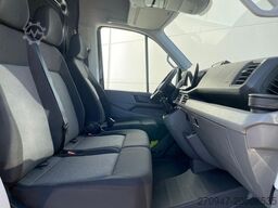 VOLKSWAGEN Crafter Kasten 35 L4H3 NAV SITZHZ AHK DAB KAMERA