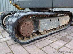 Wacker Neuson E08-01 Wacker Neuson mini excavator including 2 bu