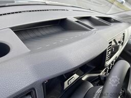 VOLKSWAGEN Crafter Kasten 35 L3H3 Autom. NAVI SITZHZ ACC