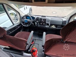 2 x Opel Movano, 3 x Fiat Ducato 18 Sitzer Jumpe