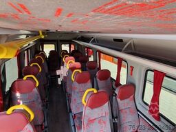 MAN TGE 22 Sitze GSR2 COC Lagerfahrzeug Stock