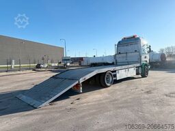 SCANIA R380 4x2 Autotransport with hydraulic ramp