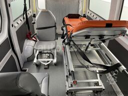 VOLKSWAGEN Crafter 35 Aut. KTW Krankentransport Liege+Trage