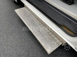 VOLKSWAGEN Crafter 35 Aut. KTW Krankentransport Liege+Trage
