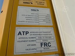 SCHMITZ CARGOBULL 8xSKO24/L 13,4 FP 60 Tiefkühlkoffer/ Doppelstock