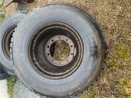  2 Stück Räder 10 Loch 385/65R22.5 für Unimog U 400