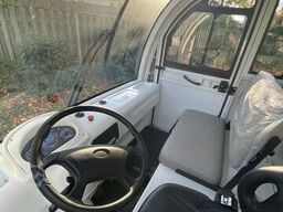 Bringo wheelchair / packages