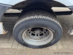 Mercedes-Benz SPRINTER 511