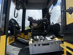 Bomag BW 154ACP-AM Kombiwalze mit Streuer
