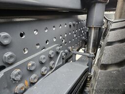 Mercedes-Benz AROCS 3945 / 8x4 HAAKARM / LIFT / ABROLKIPPER