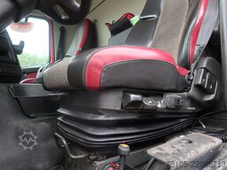Volvo FM-X 420 Kipper 8x4 + Kraan H.M.F 1943Z2