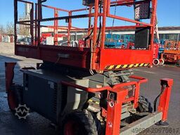 SkyJack SJ6832RT - 11,70m Diesel Scherenarbeitsbühne