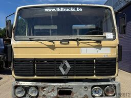 Renault G260 **BENNE-TIPPER**
