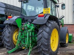 John Deere 6210