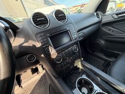 MERCEDES-BENZ ML 350d BlueTec 4Matic Luftfederung AHK