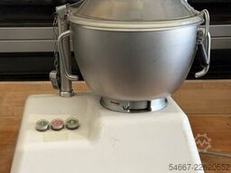 Cutter Stephan UM 12 