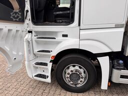 MERCEDES-BENZ 1833 Actros 5   StreamSPace LBW