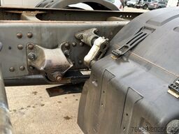 Volvo FL 220 (FULL STEEL SUSP. / 10 BOLTS / 18 TONS /...