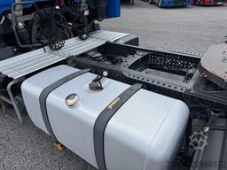 Mercedes-Benz 1851 LS Actros Gigaspace Retarder 2 x PTO