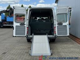 Ford Transit FT 300L Trend 9 Sitze & Rollstuhlrampe