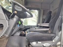 TOTAL-REGAL, Angelika Braun TOTAL-REGAL, Angelika Braun TOTAL-REGAL, Angelika Braun