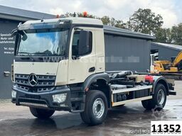 MERCEDES-BENZ Arocs 1827 4x2 HYVA-Abrollkipper
