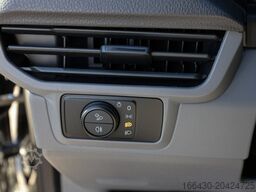 VW T7 Caravelle 2.0 TDI LR 8 Sitze Autom. NAVI