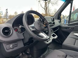 MERCEDES-BENZ Sprinter 319 CDI 4x4 Pro Automatik LED L2H2 AHK