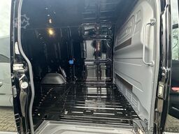 MERCEDES-BENZ Sprinter 319 CDI 4x4 PRO Automatik LED L2H2 AHK