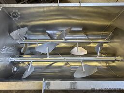 Inotec dubbele peddelmenger 2.600L Type IPM 200