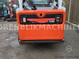 BOBCAT T590