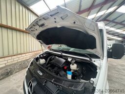 MERCEDES-BENZ Sprinter 311 Cdi Automatik L2H2 9 Sitze Lift Ahk