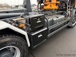 MERCEDES-BENZ Actros 2632 6x4/2 Meiller + HMF Kran